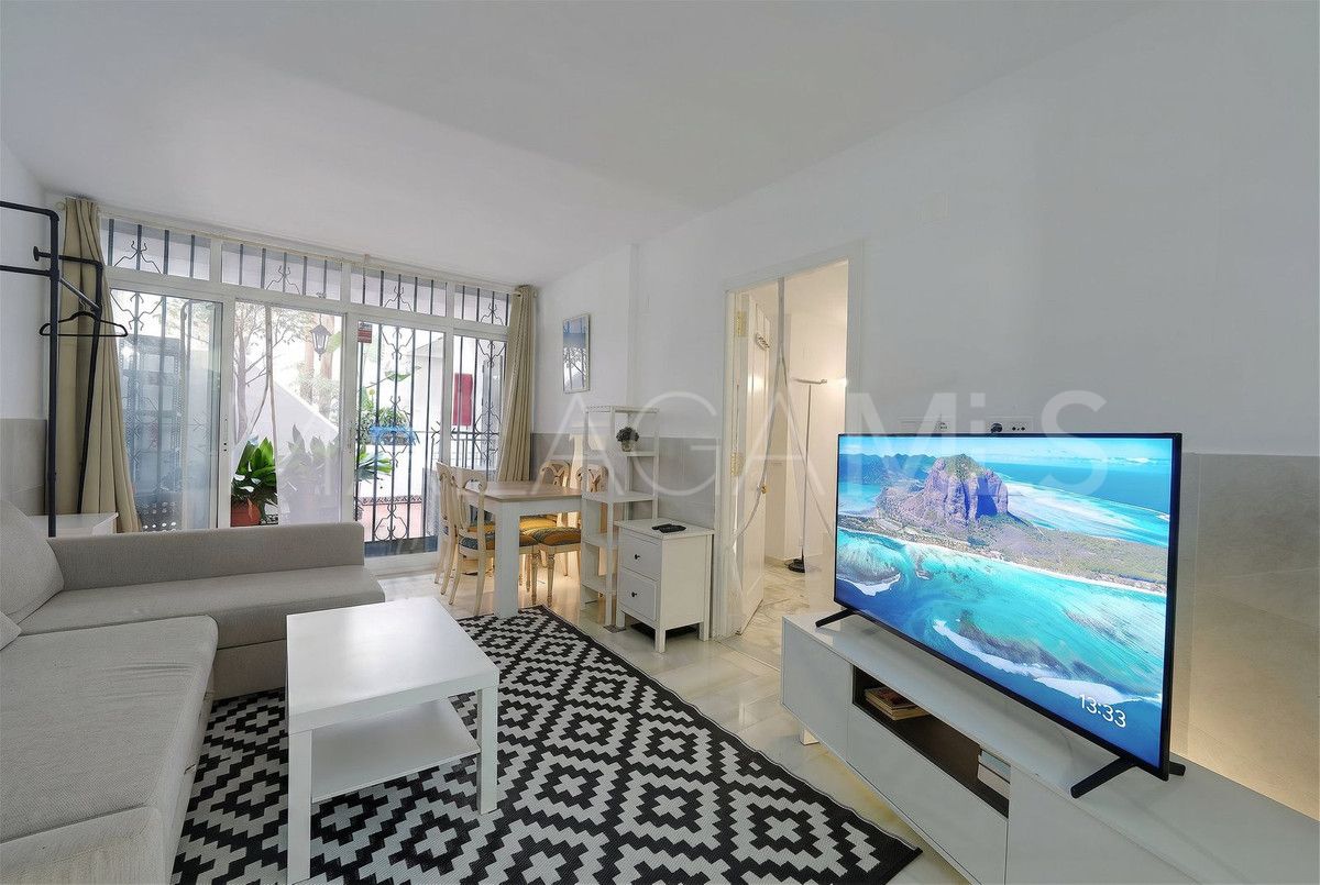 Markplanslägenhet for sale in Elviria