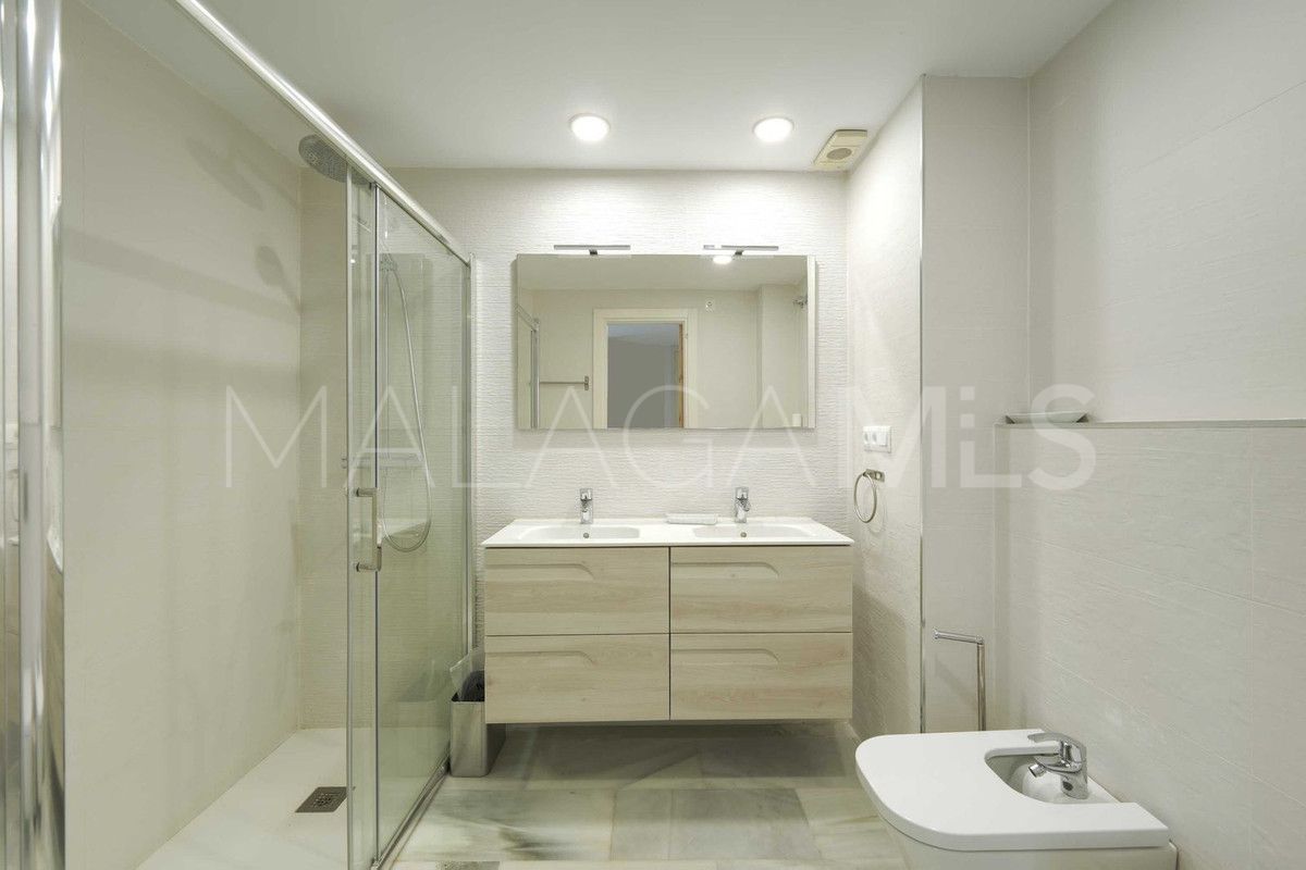 Markplanslägenhet for sale in Elviria
