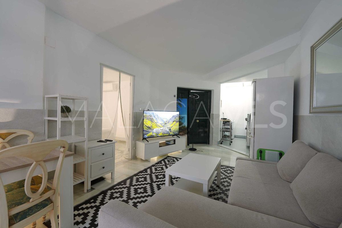 Markplanslägenhet for sale in Elviria