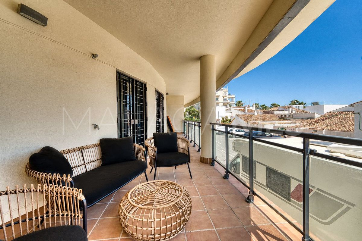 Markplanslägenhet for sale in Estepona