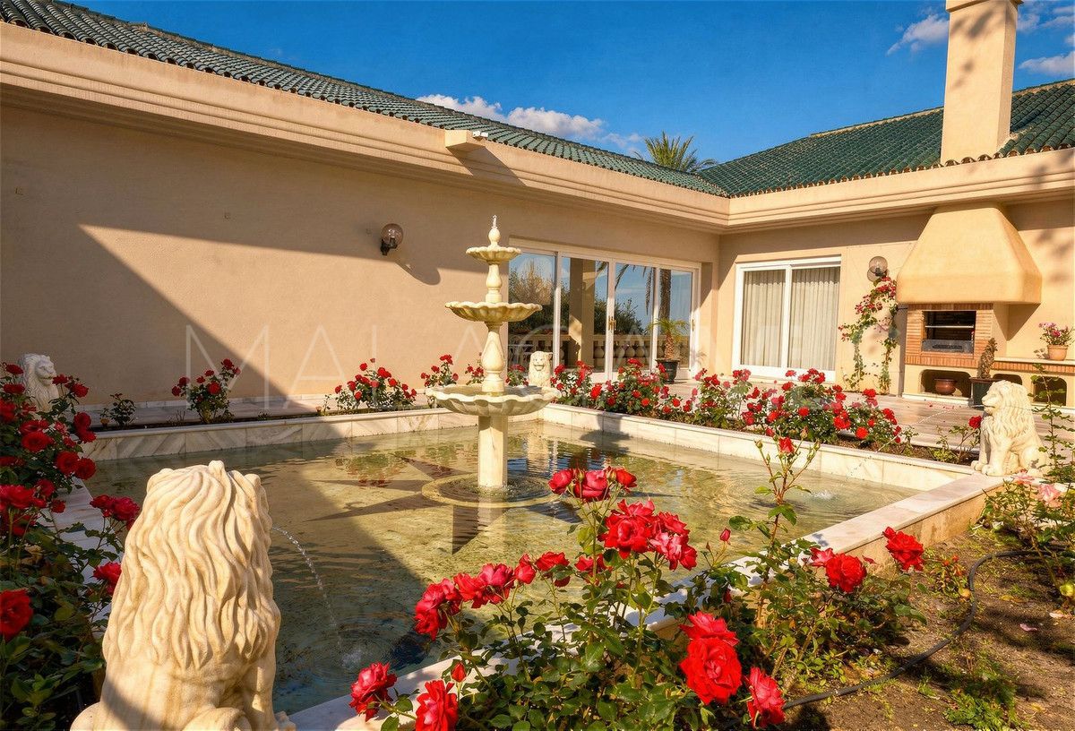 Villa for sale in Rio Real