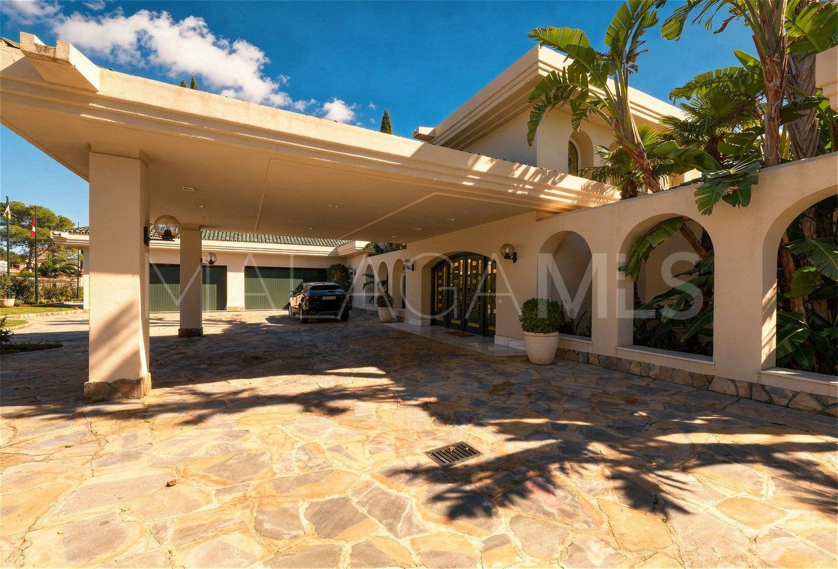 Villa for sale in Rio Real