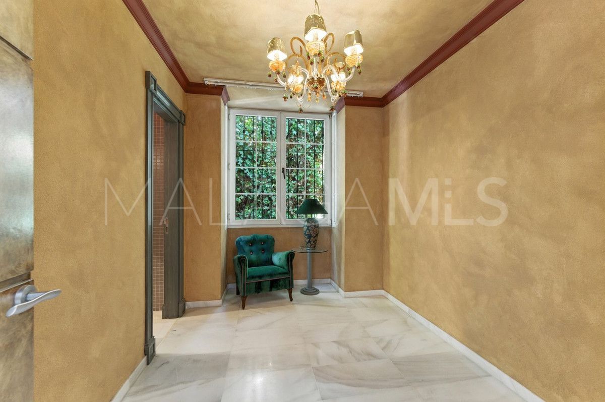 Villa for sale in Marbella City