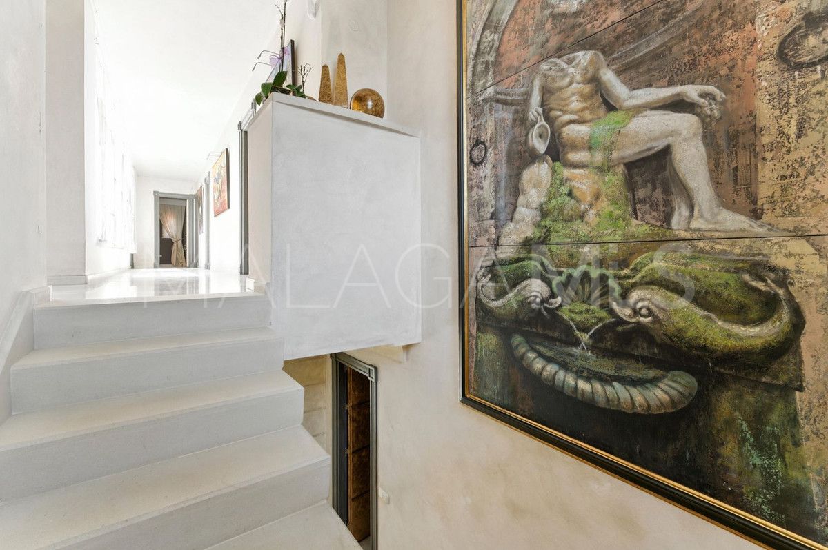 Villa for sale in Marbella City