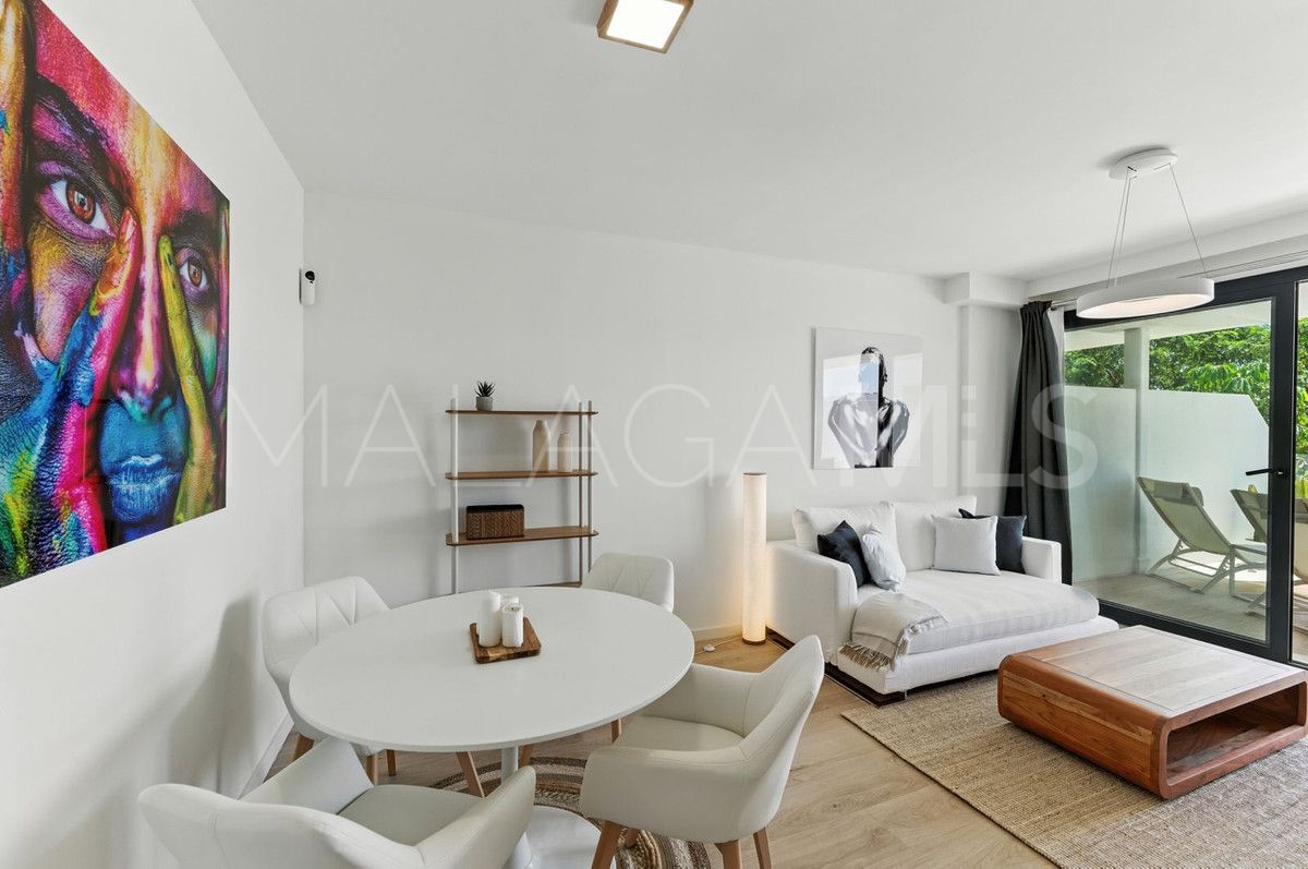 Erdgeschosswohnung for sale in Estepona