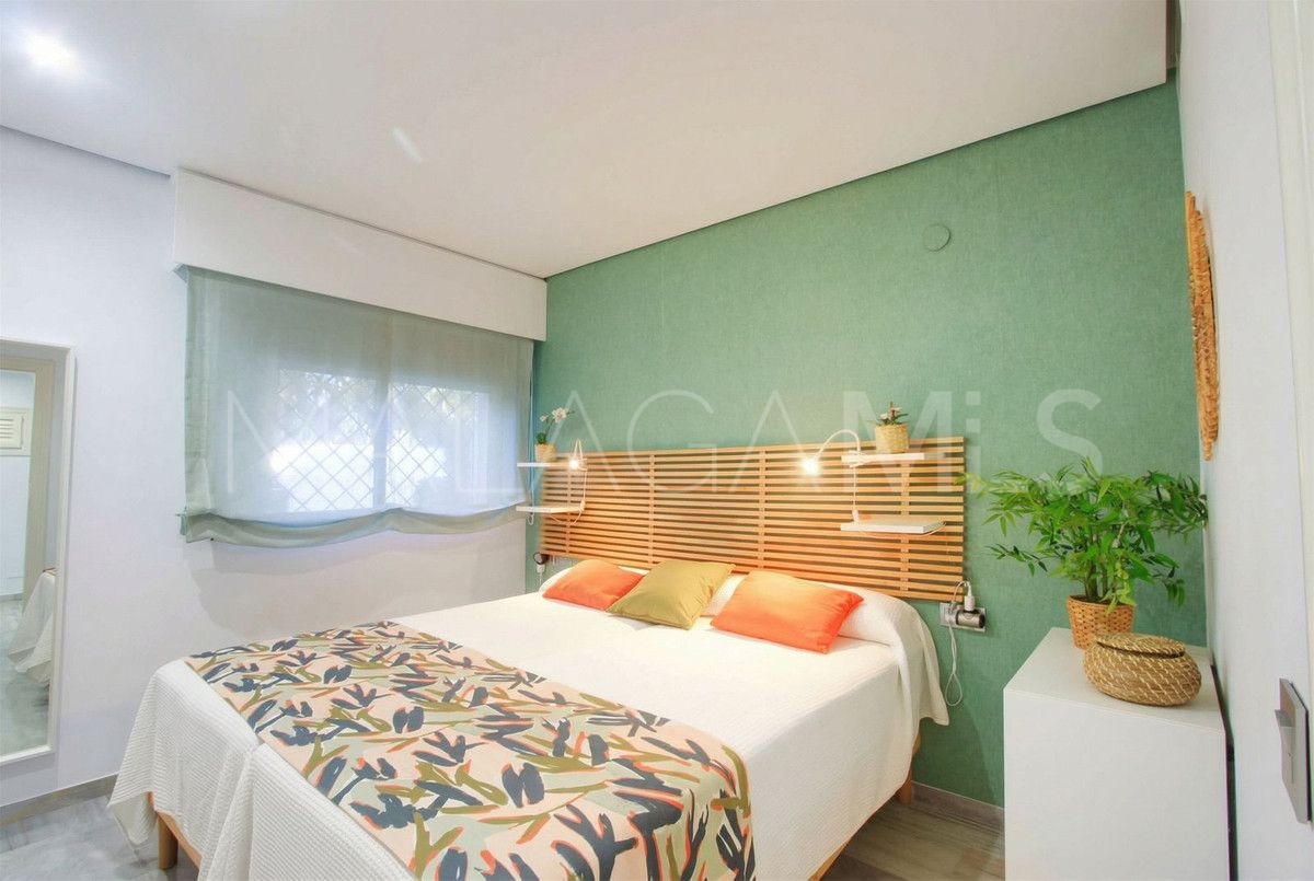 Apartamento planta baja for sale in Elviria