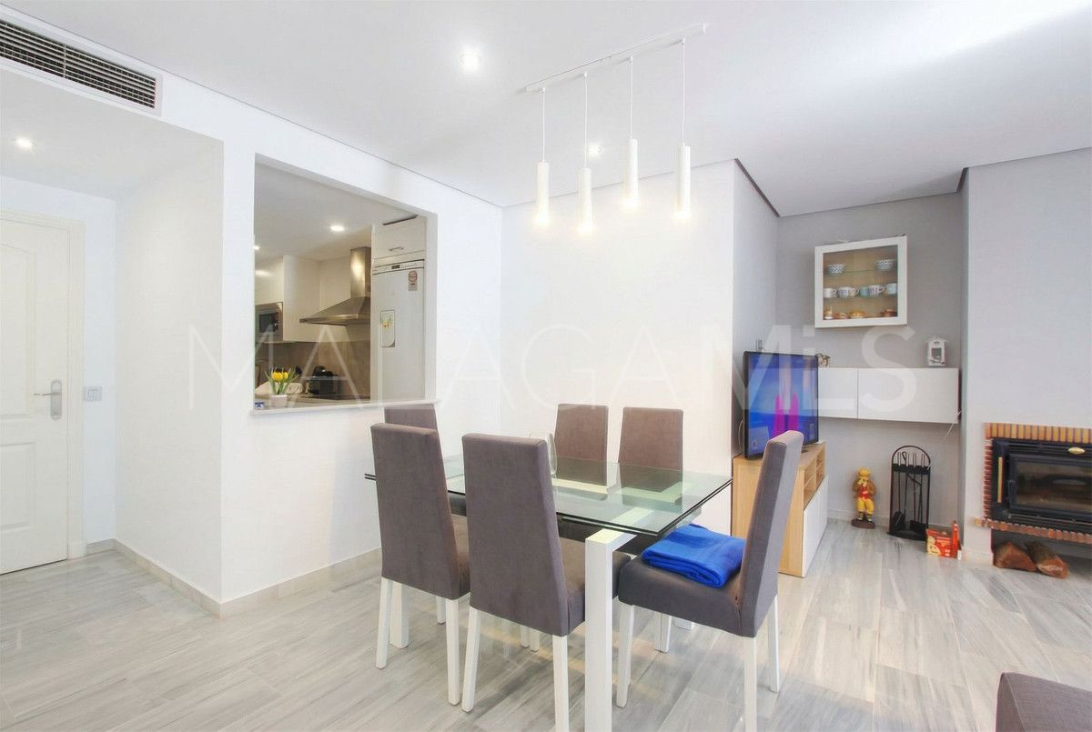 Apartamento planta baja for sale in Elviria