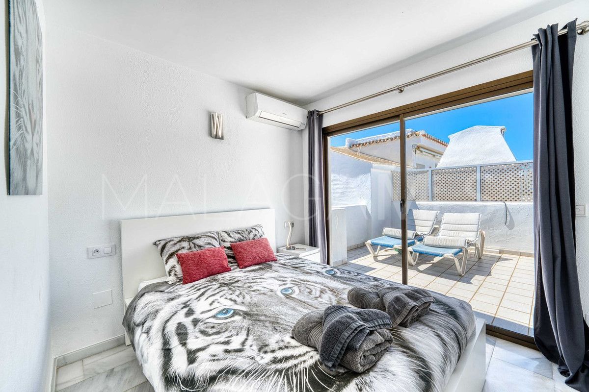 Penthaus for sale in Elviria