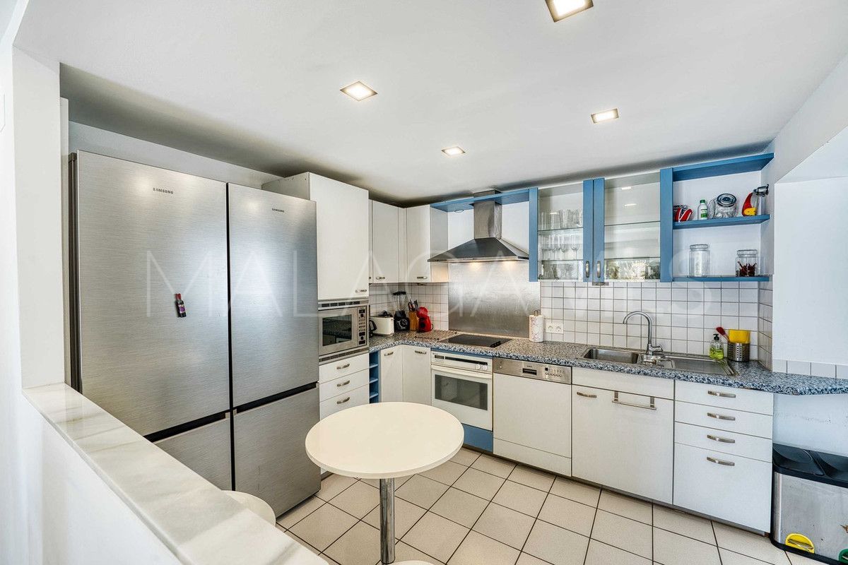 Penthaus for sale in Elviria
