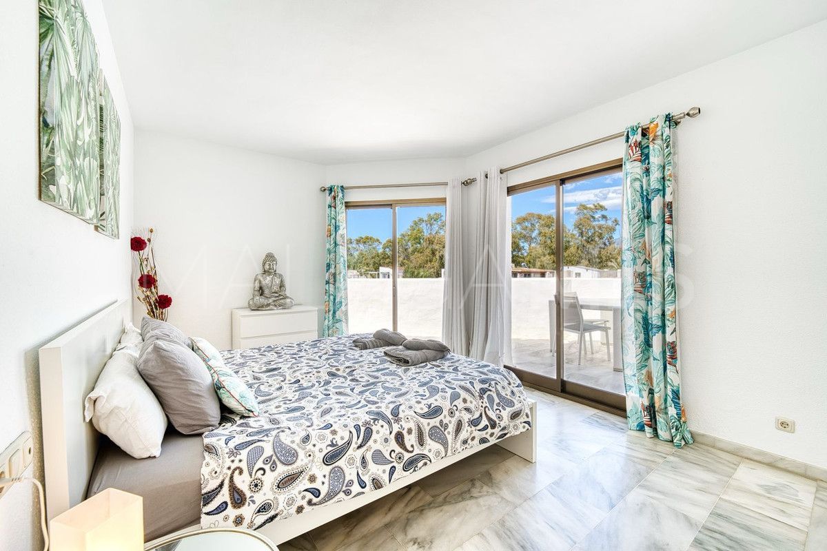 Penthaus for sale in Elviria