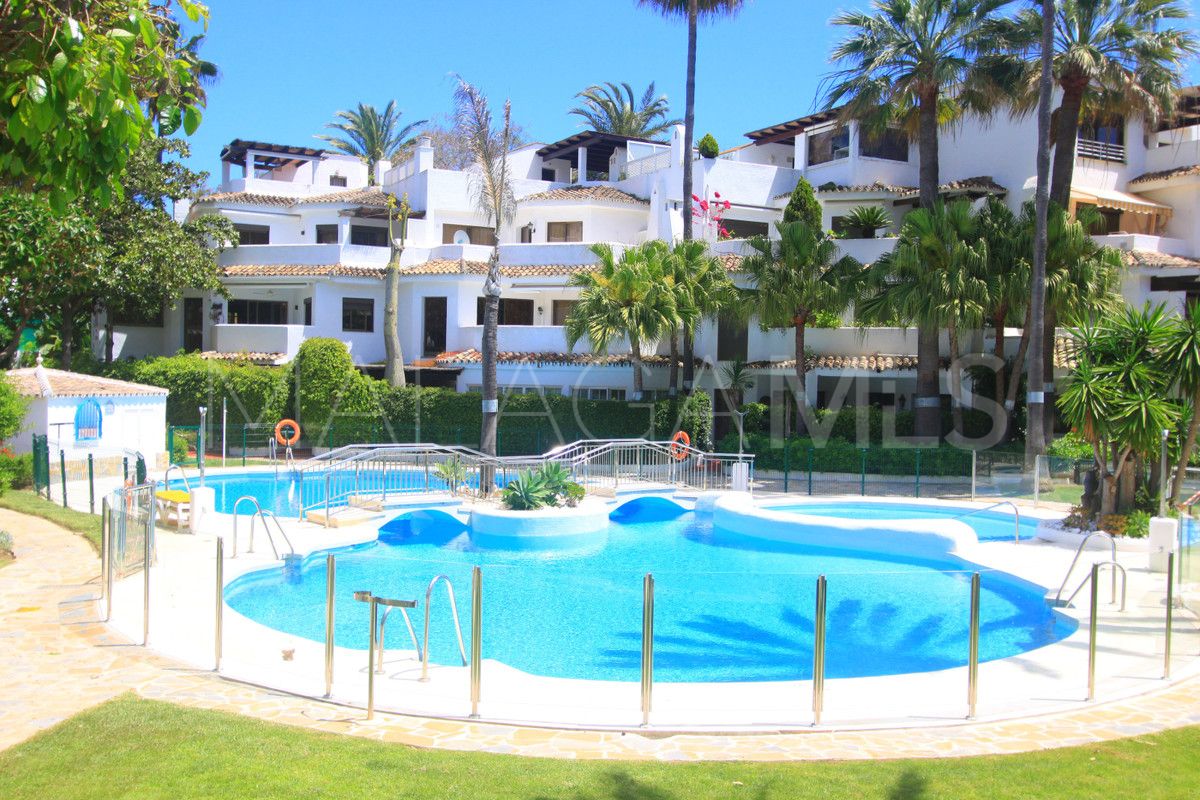 Penthaus for sale in Elviria
