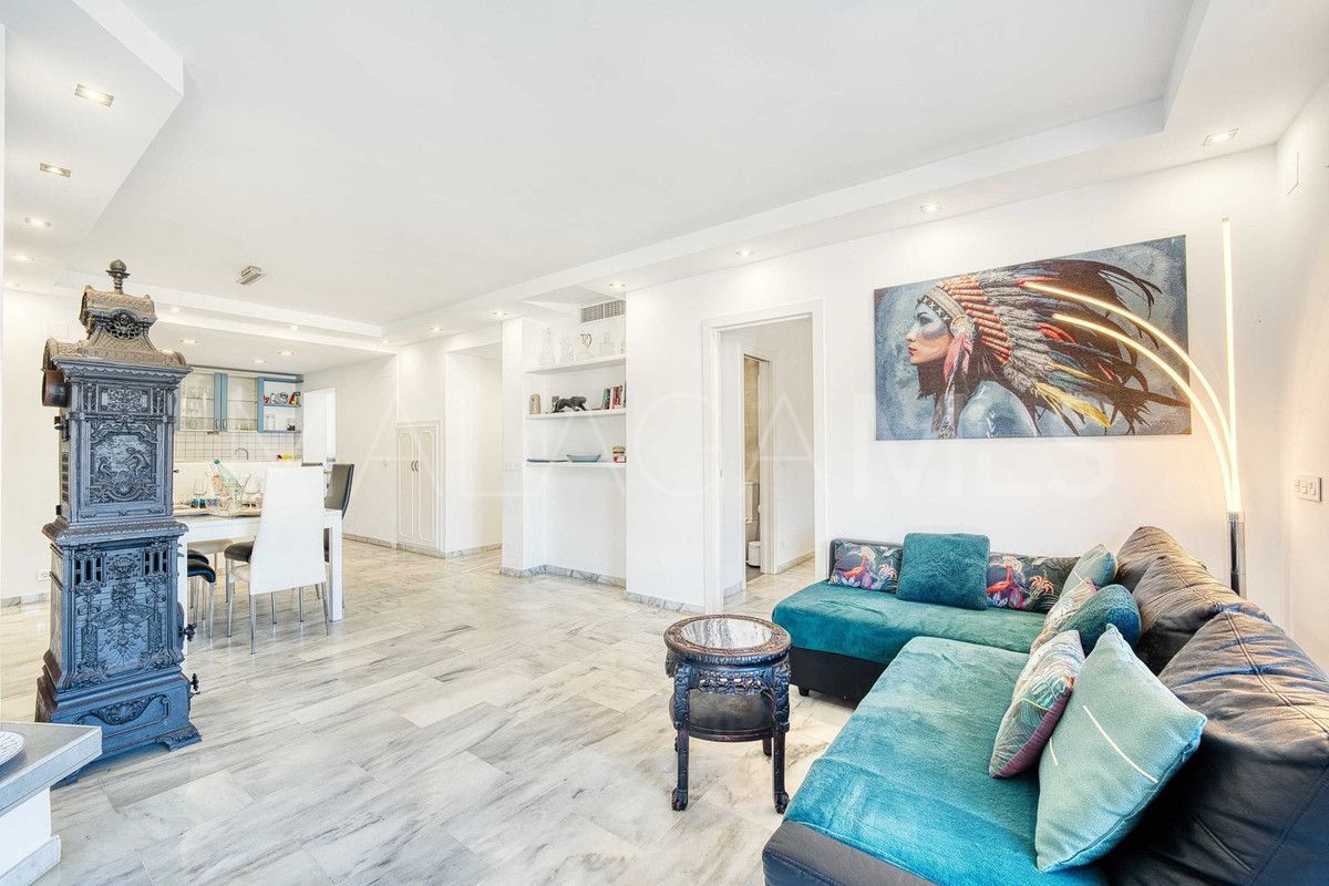 Penthaus for sale in Elviria