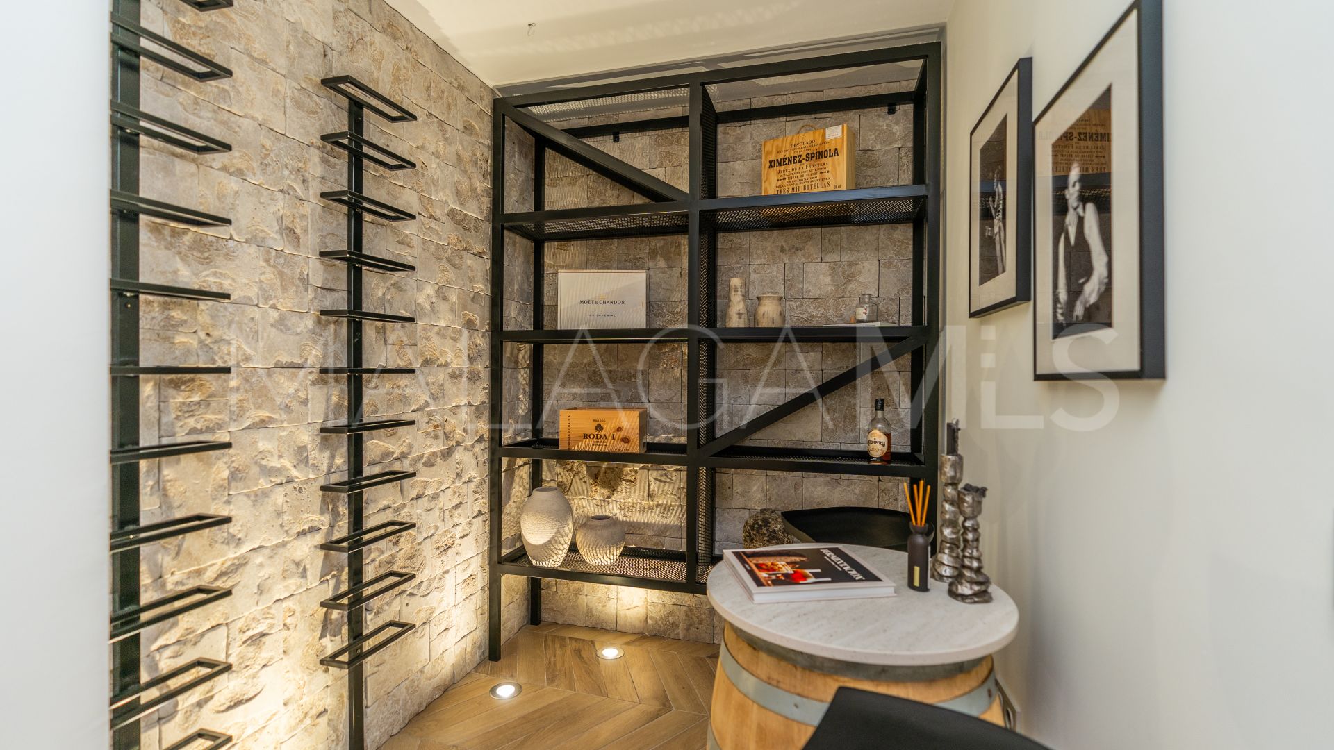 Villa for sale in Los Naranjos Hill Club