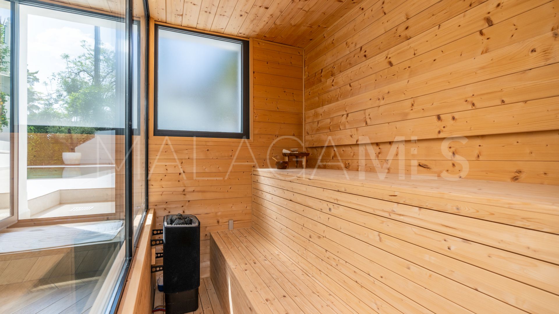 Villa for sale in Los Naranjos Hill Club