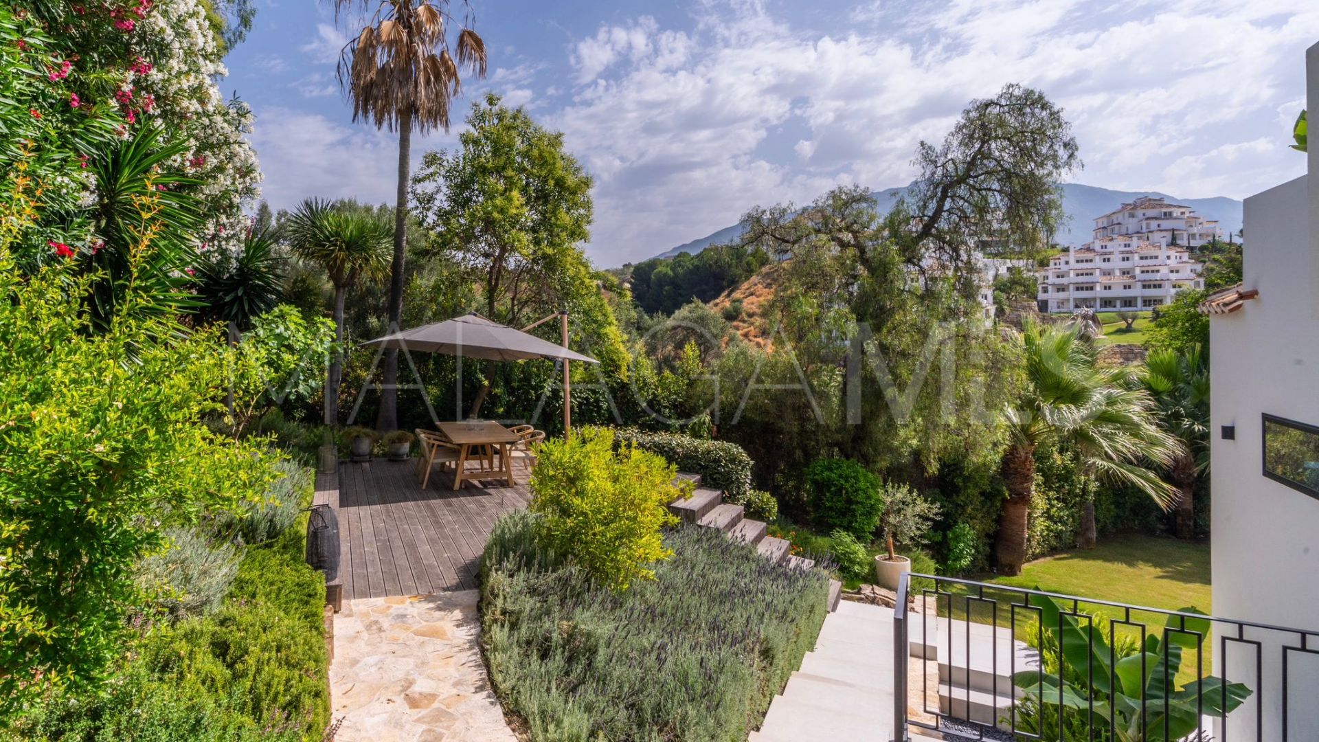Villa for sale in Los Naranjos Hill Club