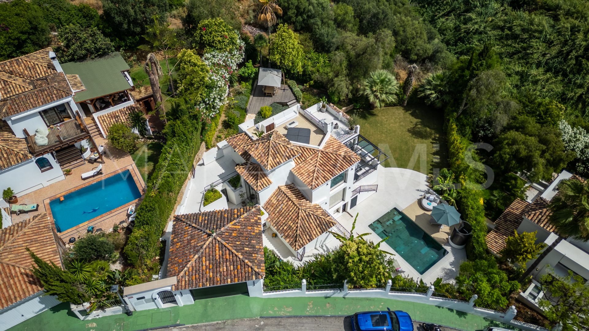 Villa for sale in Los Naranjos Hill Club