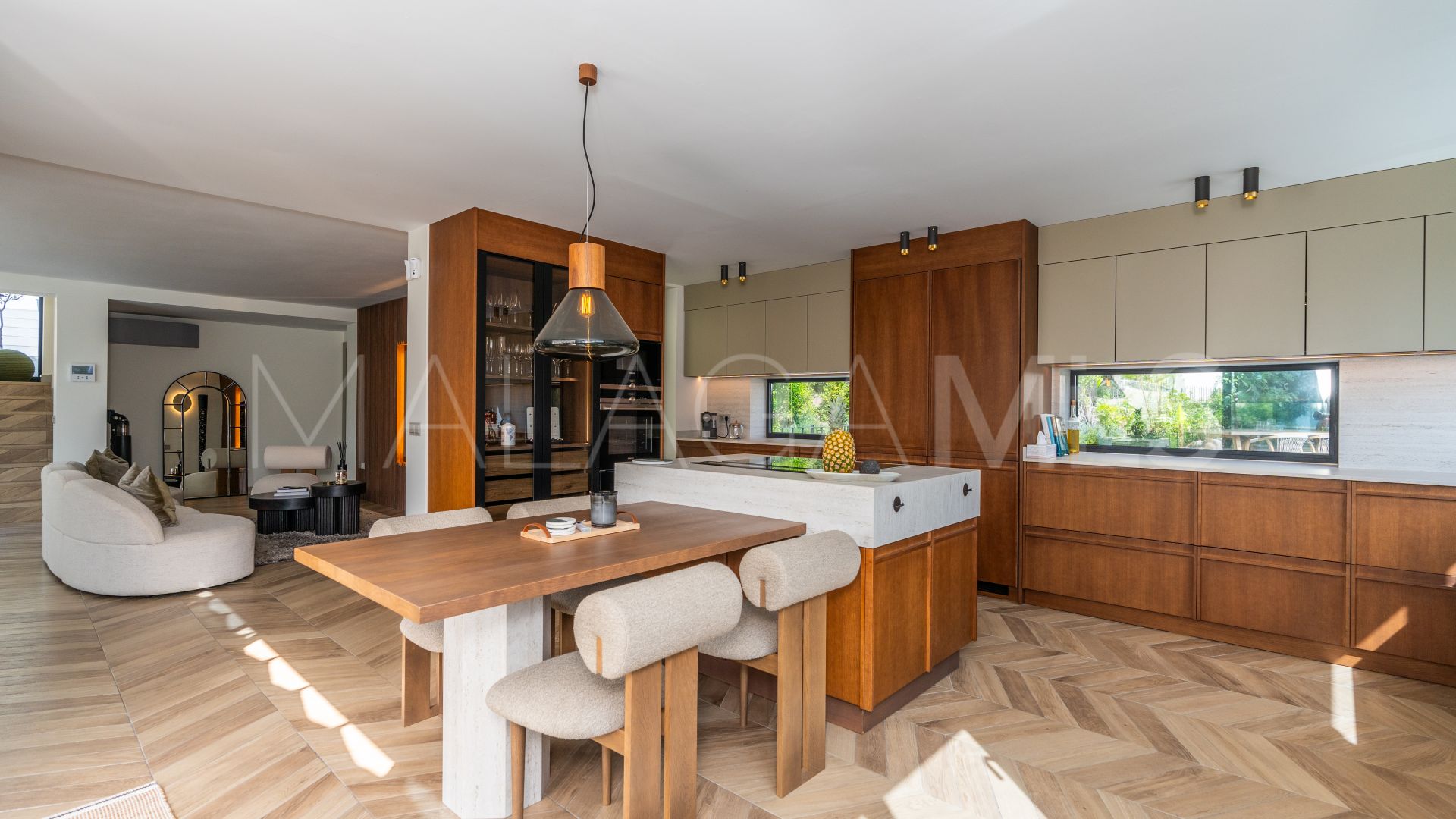Villa for sale in Los Naranjos Hill Club