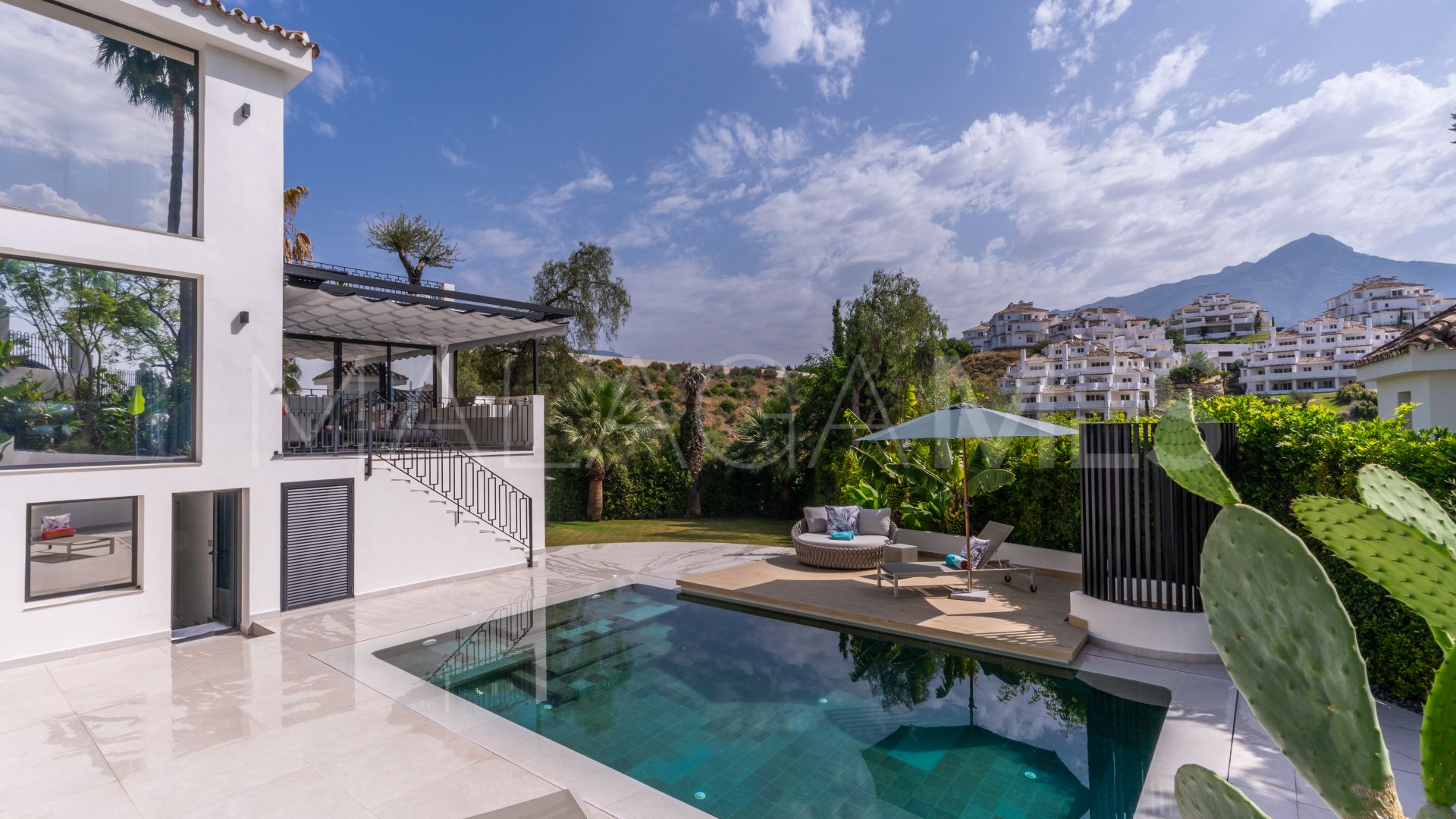 Villa for sale in Los Naranjos Hill Club
