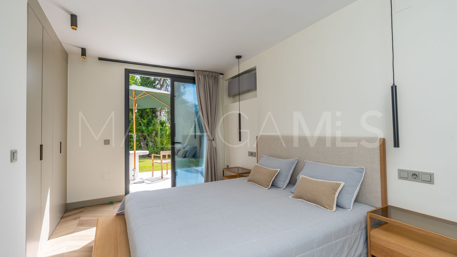 Villa for sale in Los Naranjos Hill Club