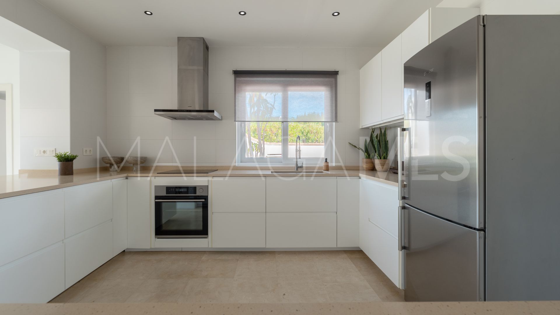 Haus for sale in Guadalmina Alta