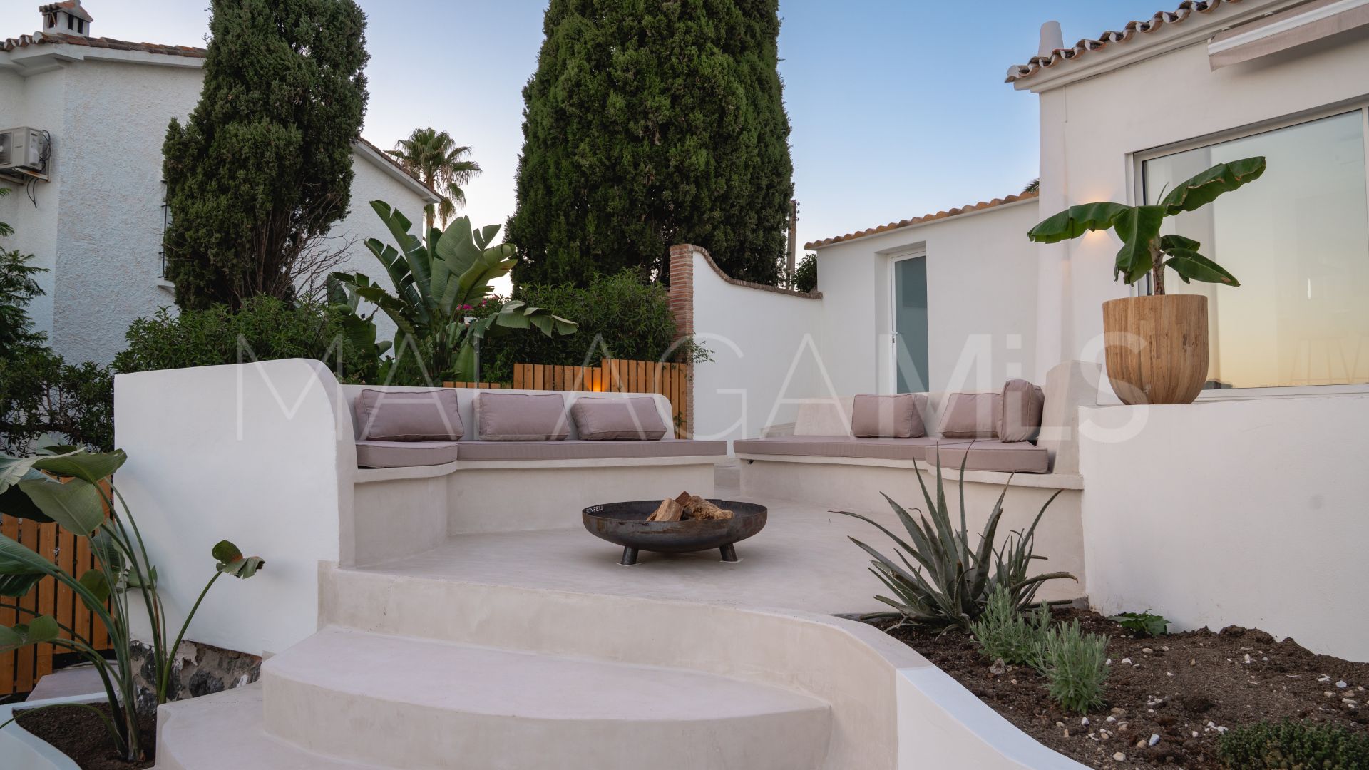 Haus for sale in Guadalmina Alta