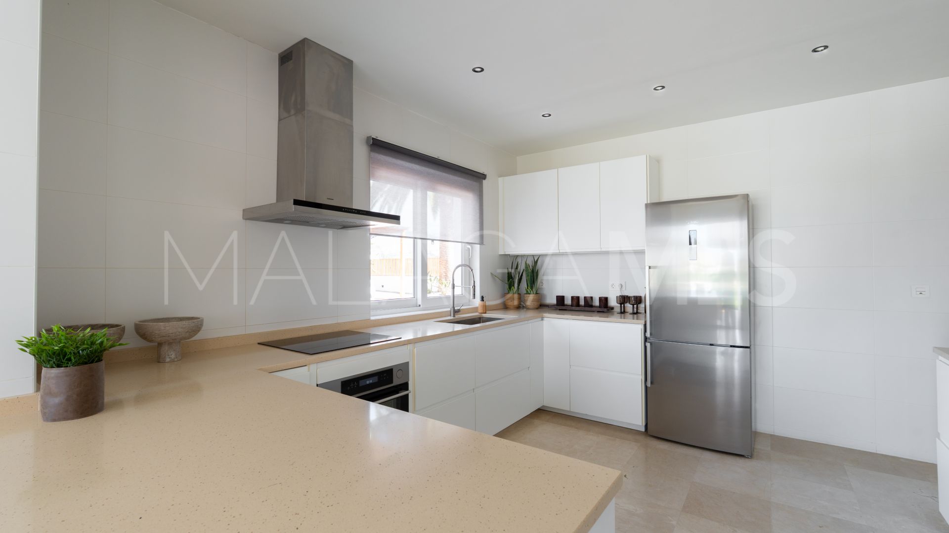 Haus for sale in Guadalmina Alta