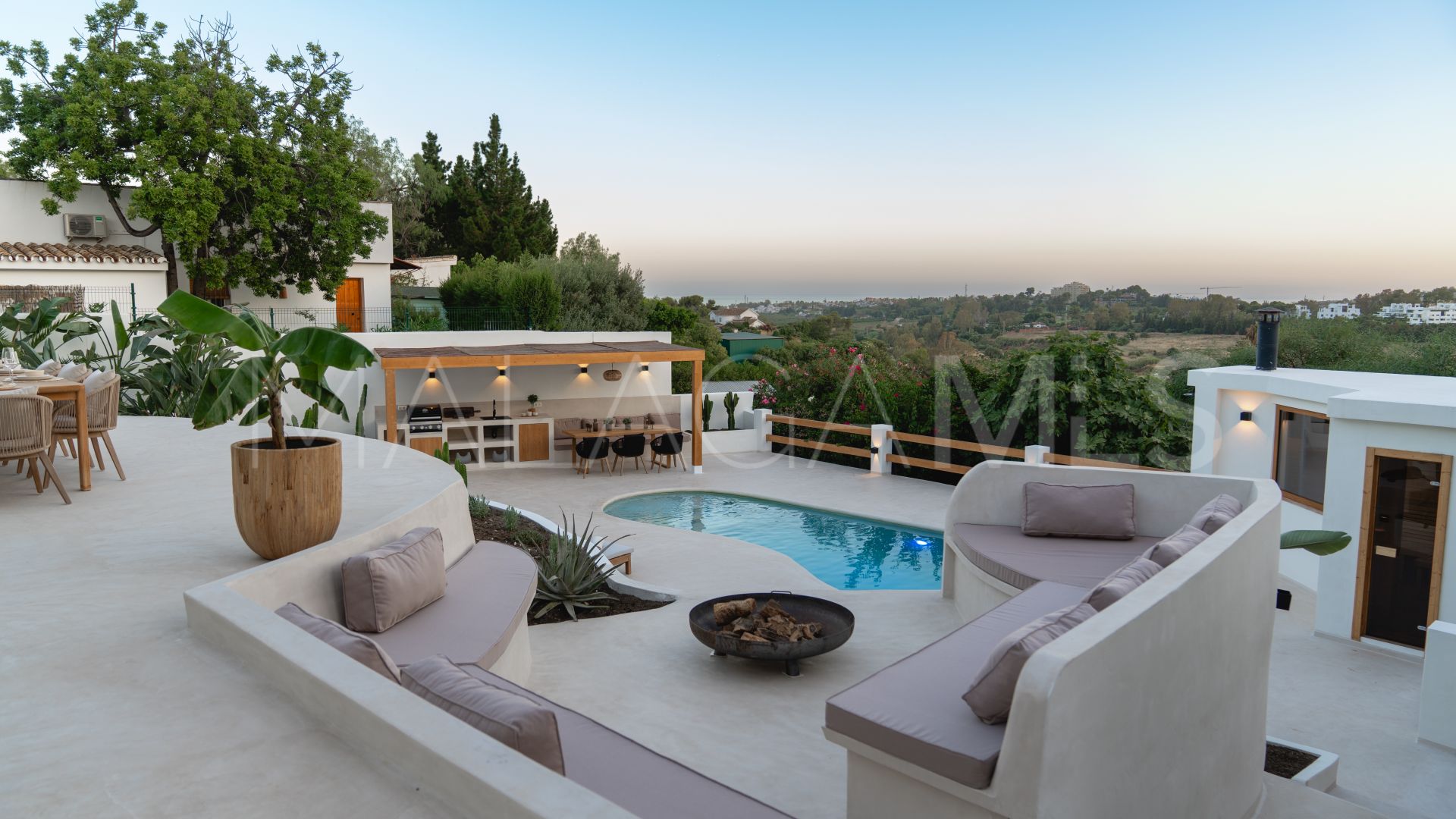 Haus for sale in Guadalmina Alta