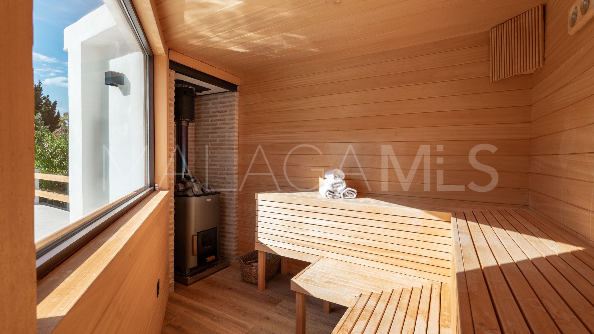 Haus for sale in Guadalmina Alta