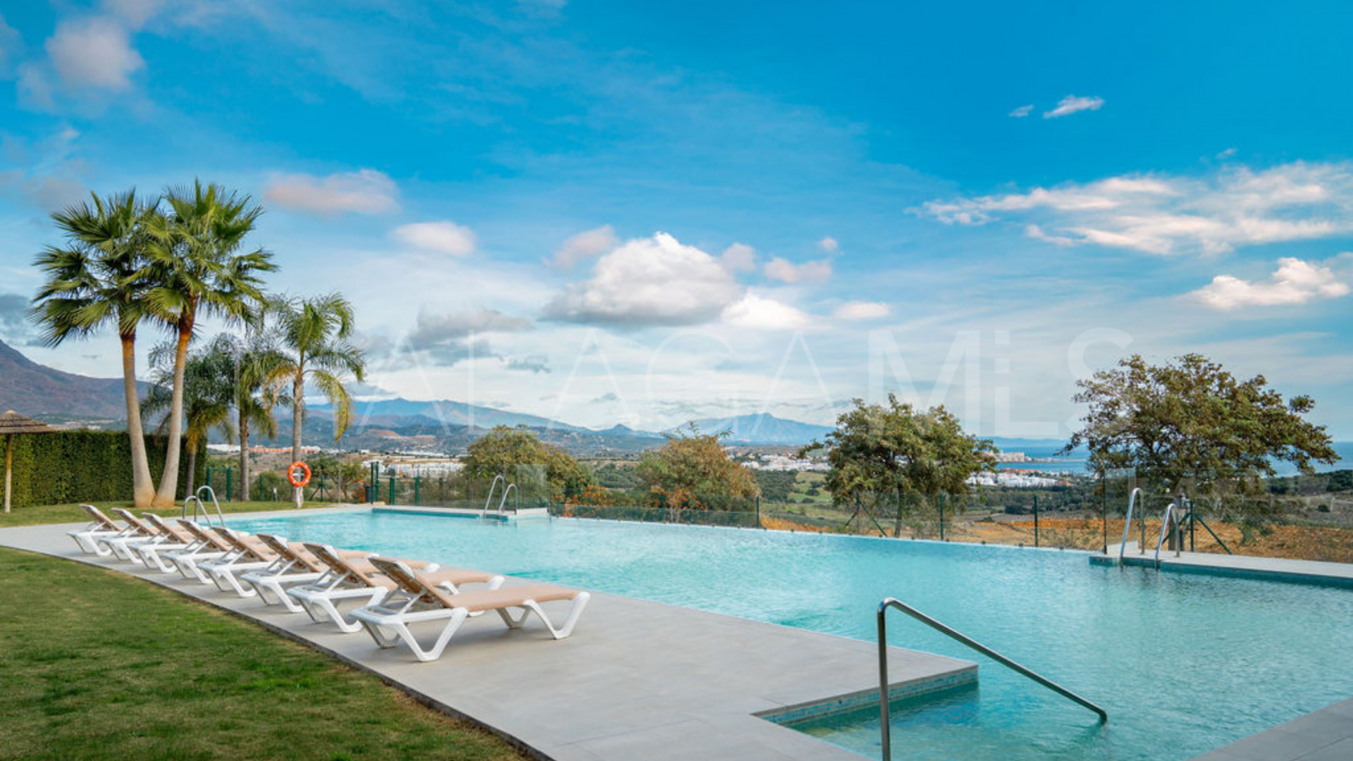 Lägenhet for sale in Casares del Sol - Casares Golf