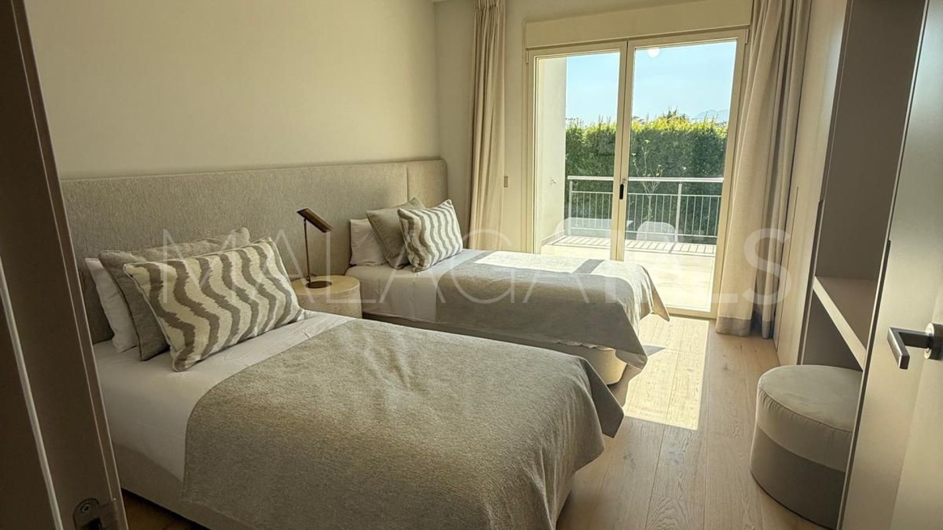 Guadalmina Alta, villa with 4 bedrooms a la venta