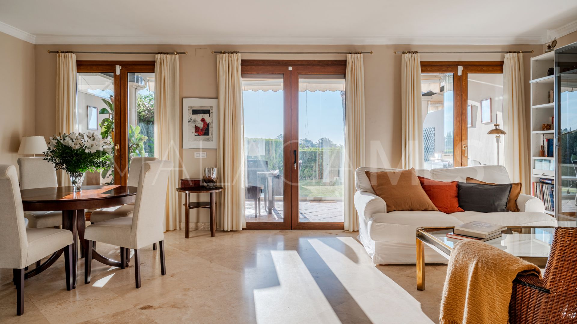 Maison de ville for sale in Estepona