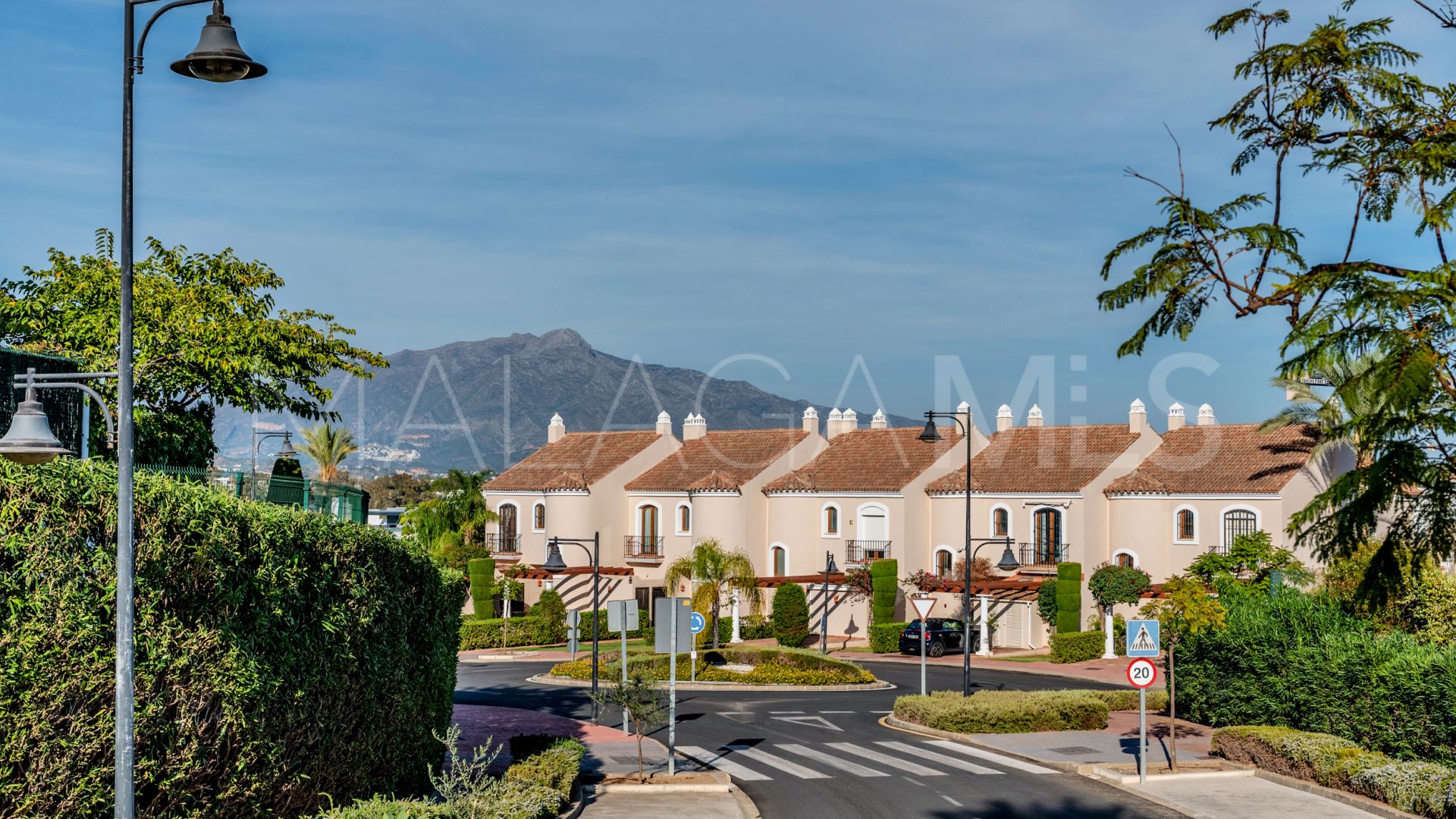 Maison de ville for sale in Estepona