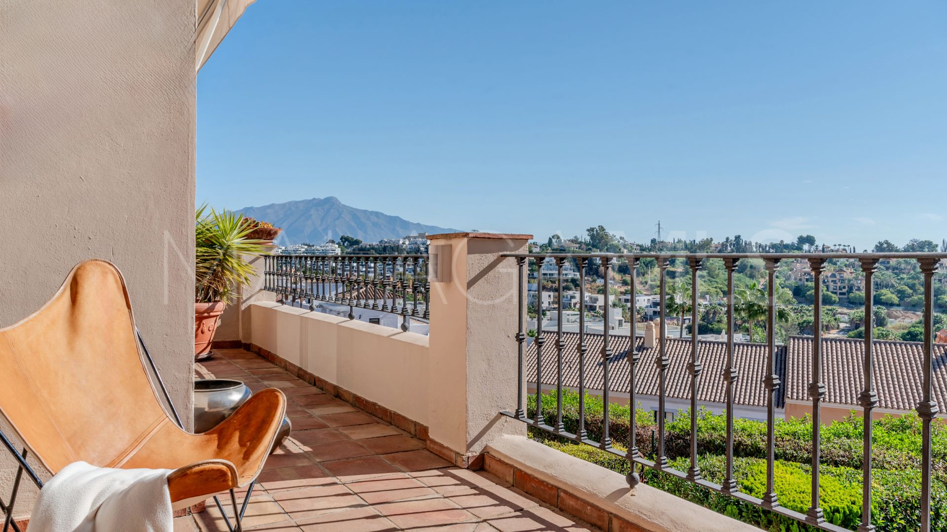 Maison de ville for sale in Estepona