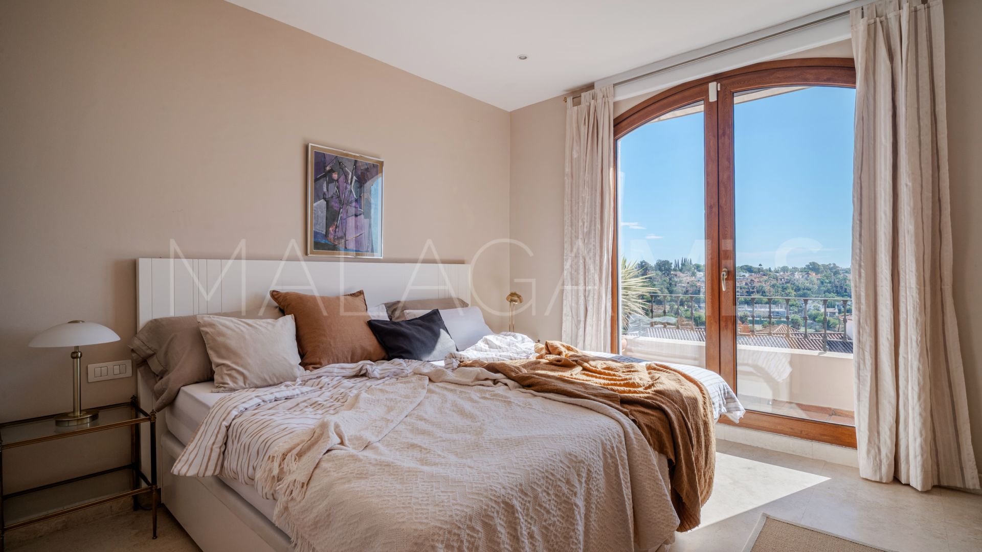 Maison de ville for sale in Estepona