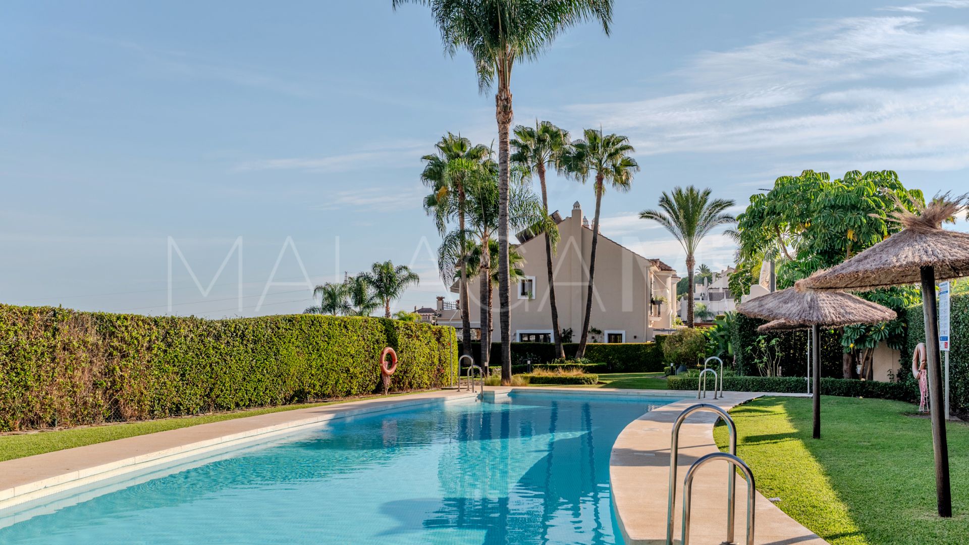 Maison de ville for sale in Estepona