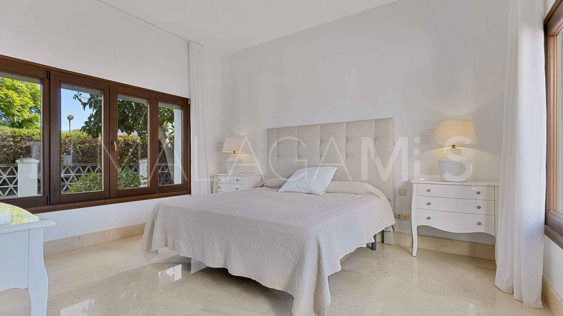 Villa for sale in Guadalmina Alta