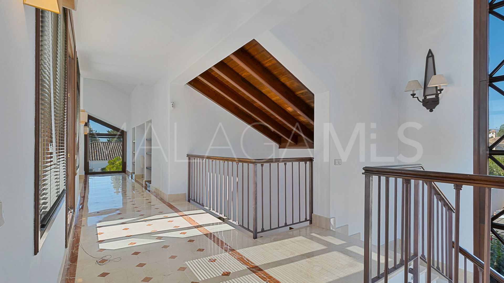 Villa for sale in Guadalmina Alta