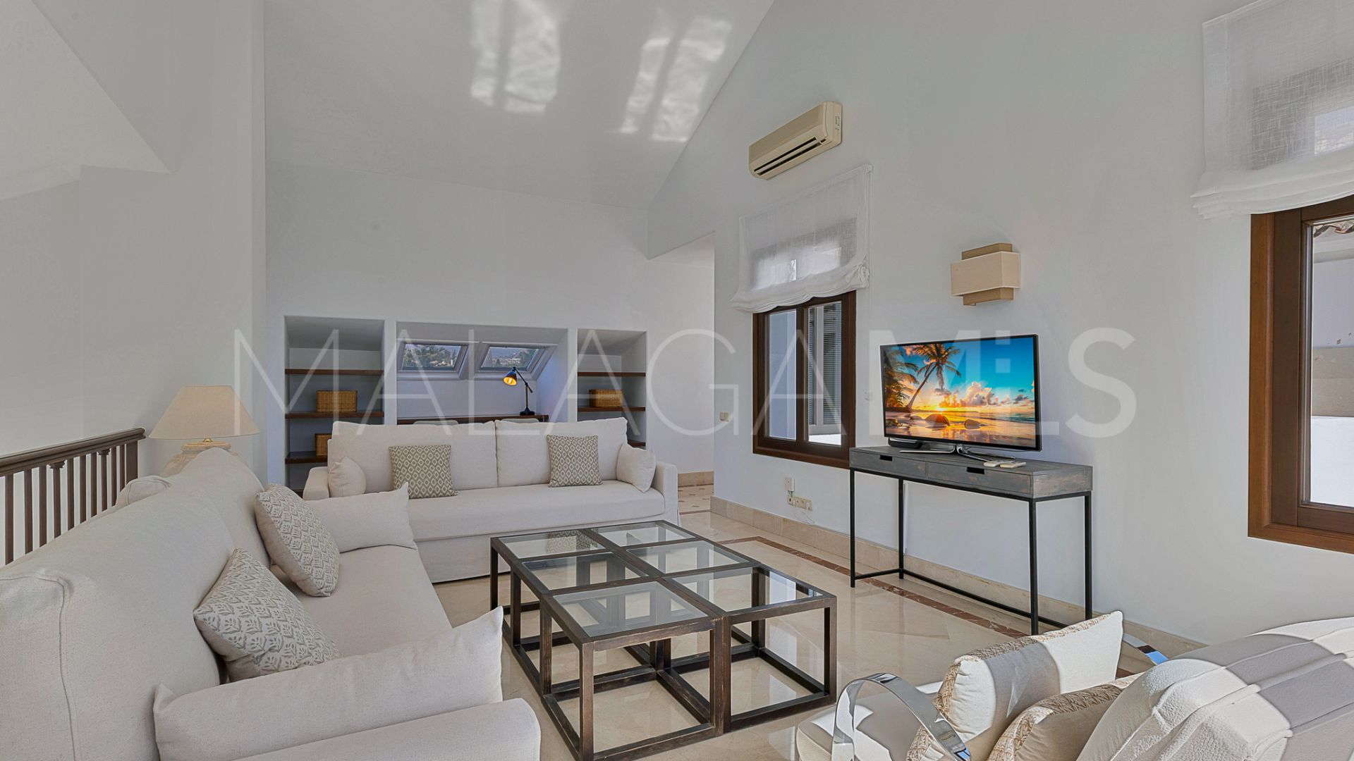 Villa for sale in Guadalmina Alta