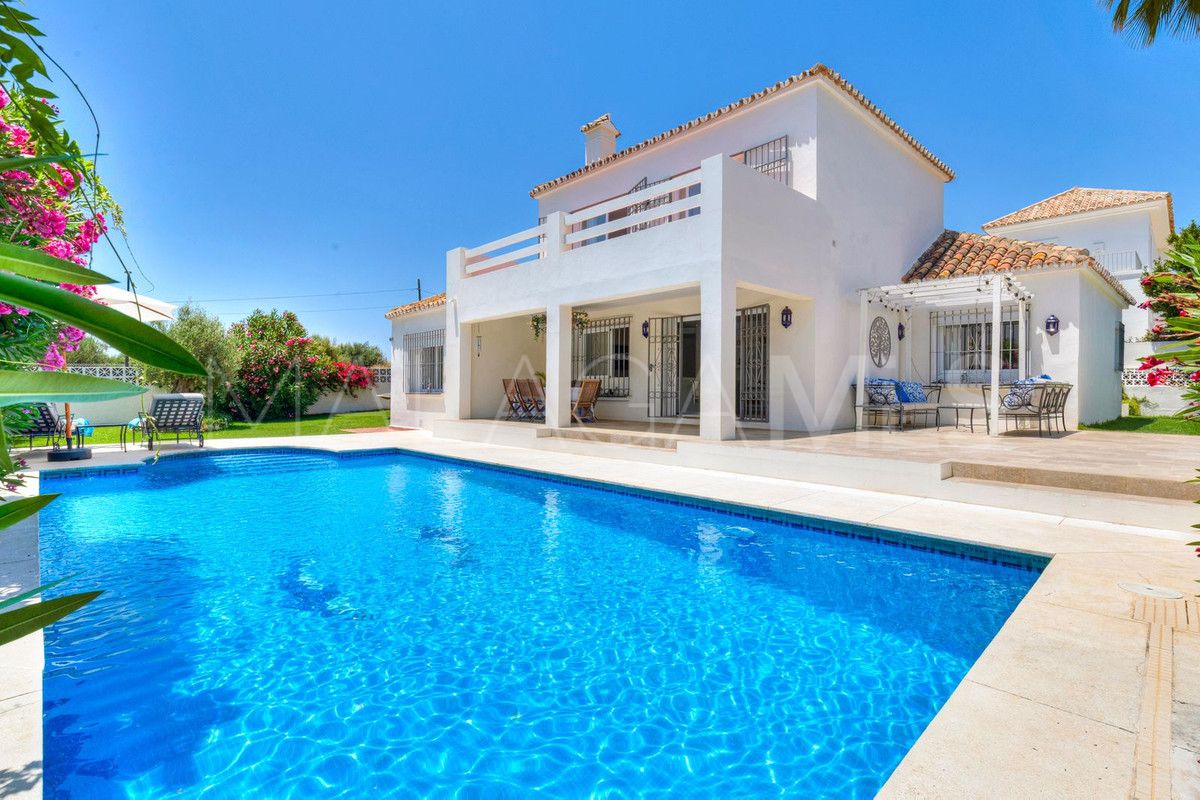 Villa for sale in San Pedro de Alcantara