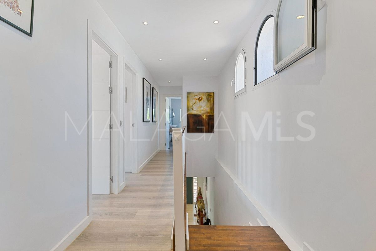 Villa for sale in San Pedro de Alcantara