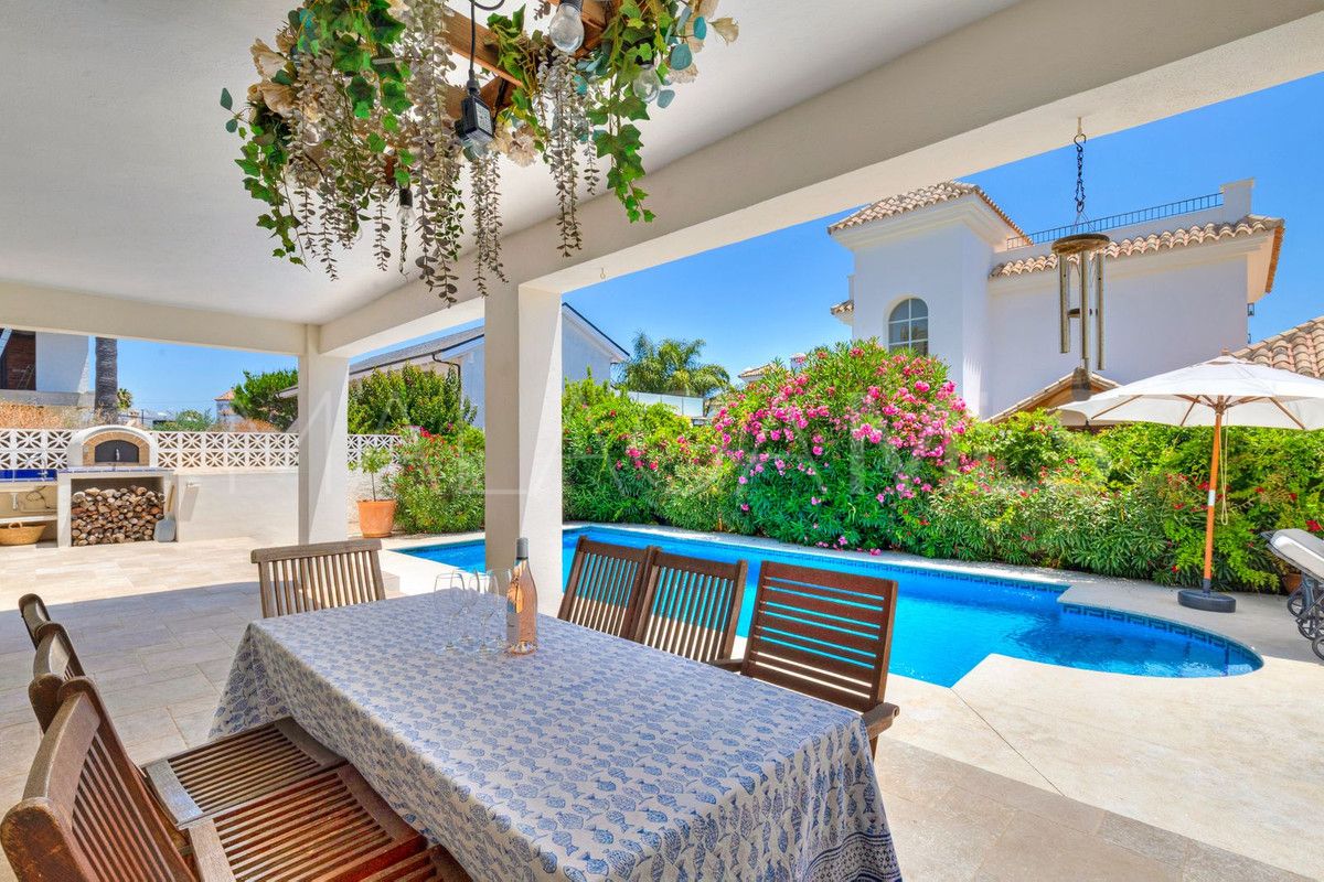 Villa for sale in San Pedro de Alcantara