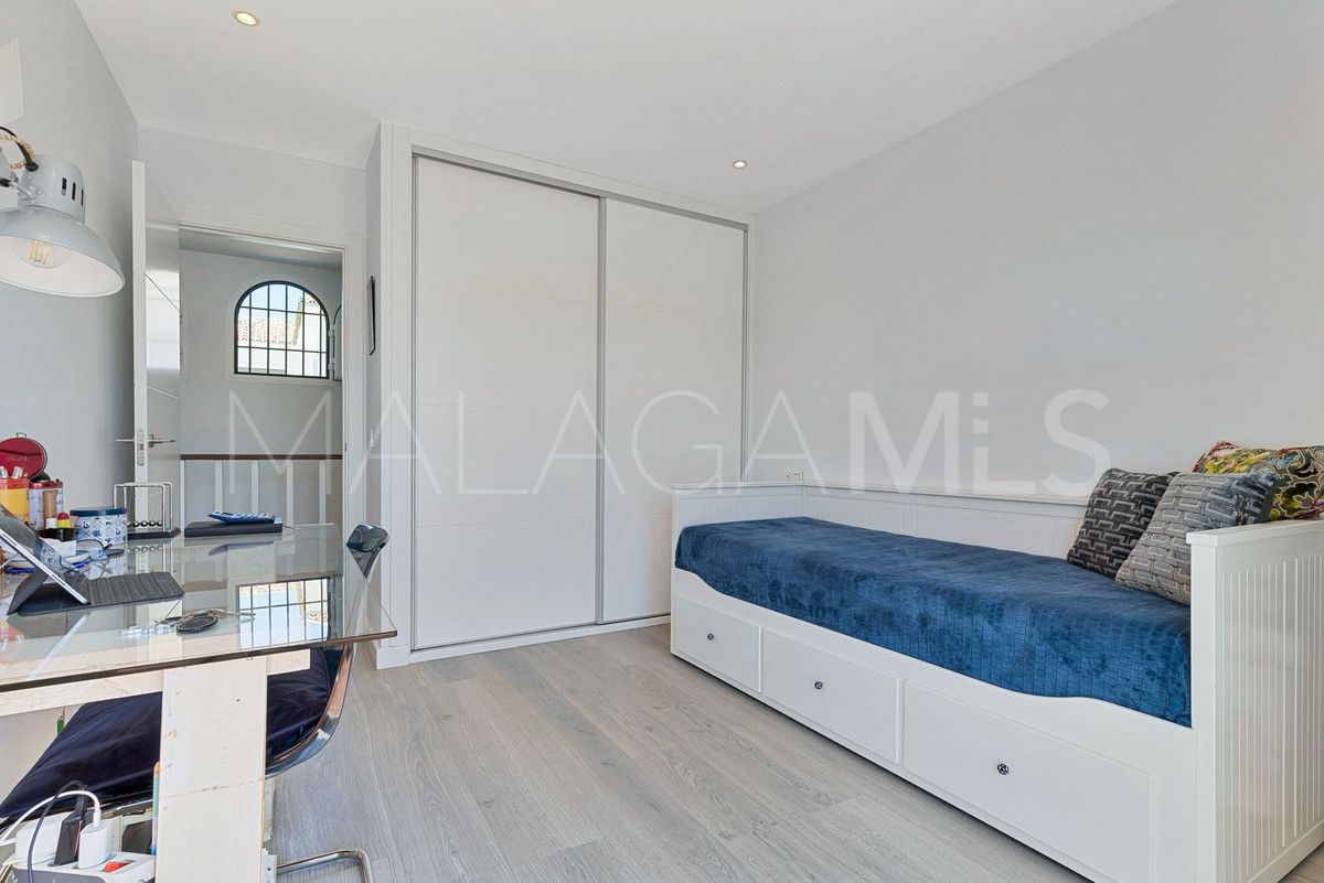 Villa for sale in San Pedro de Alcantara