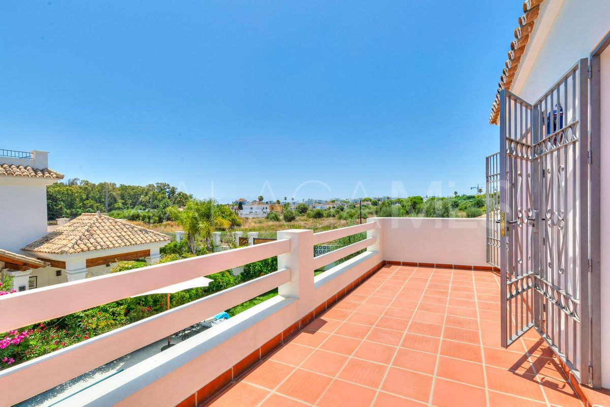 Villa for sale in San Pedro de Alcantara