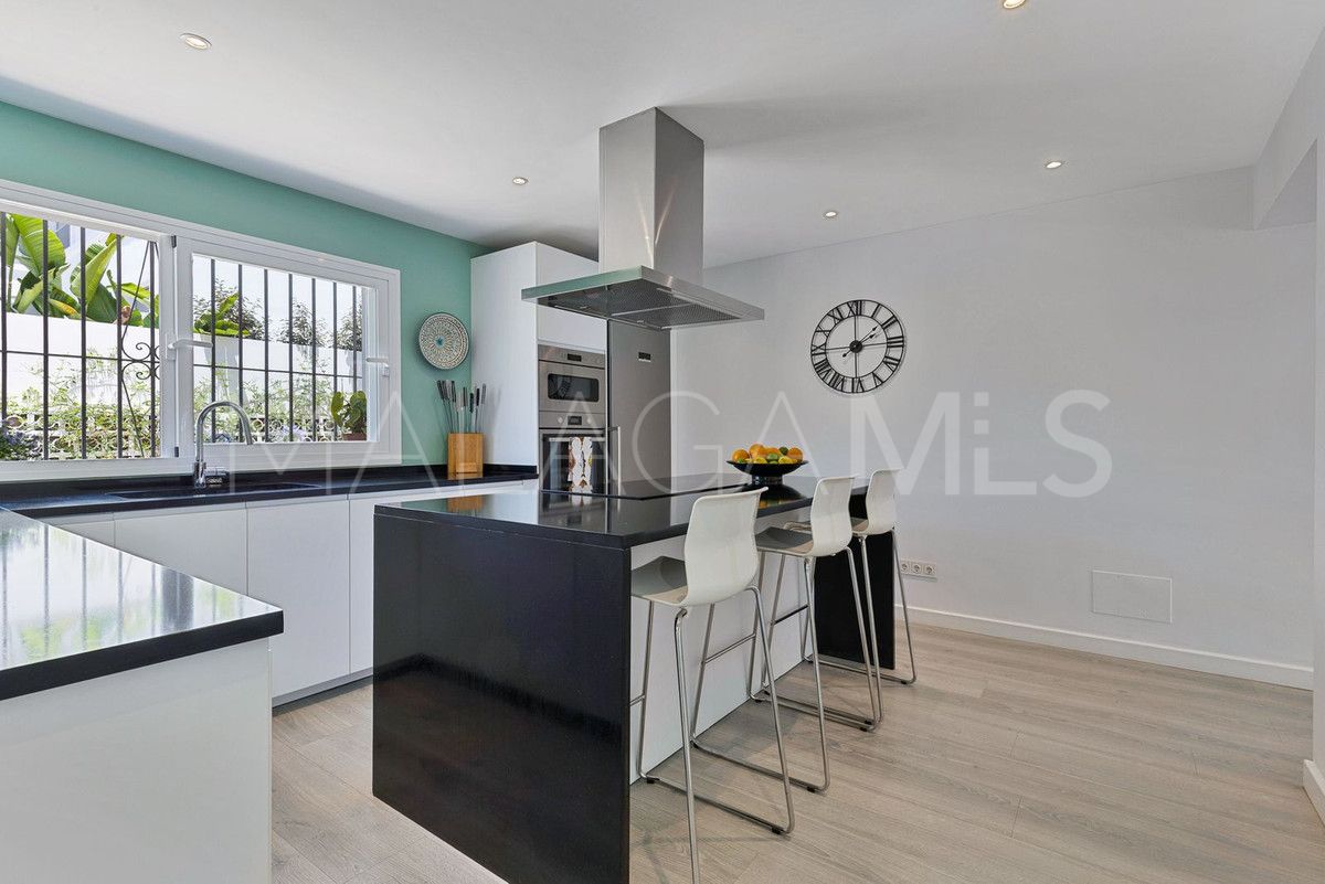 Villa for sale in San Pedro de Alcantara