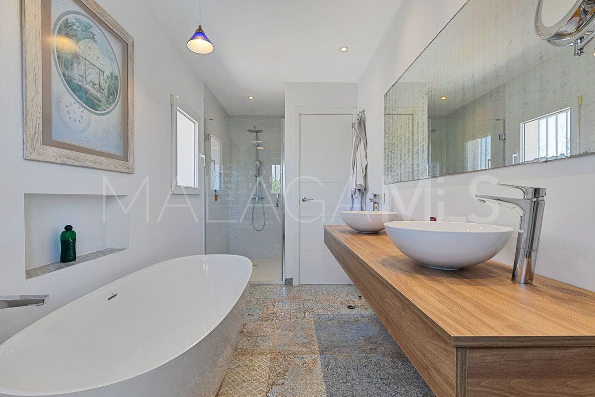Villa for sale in San Pedro de Alcantara
