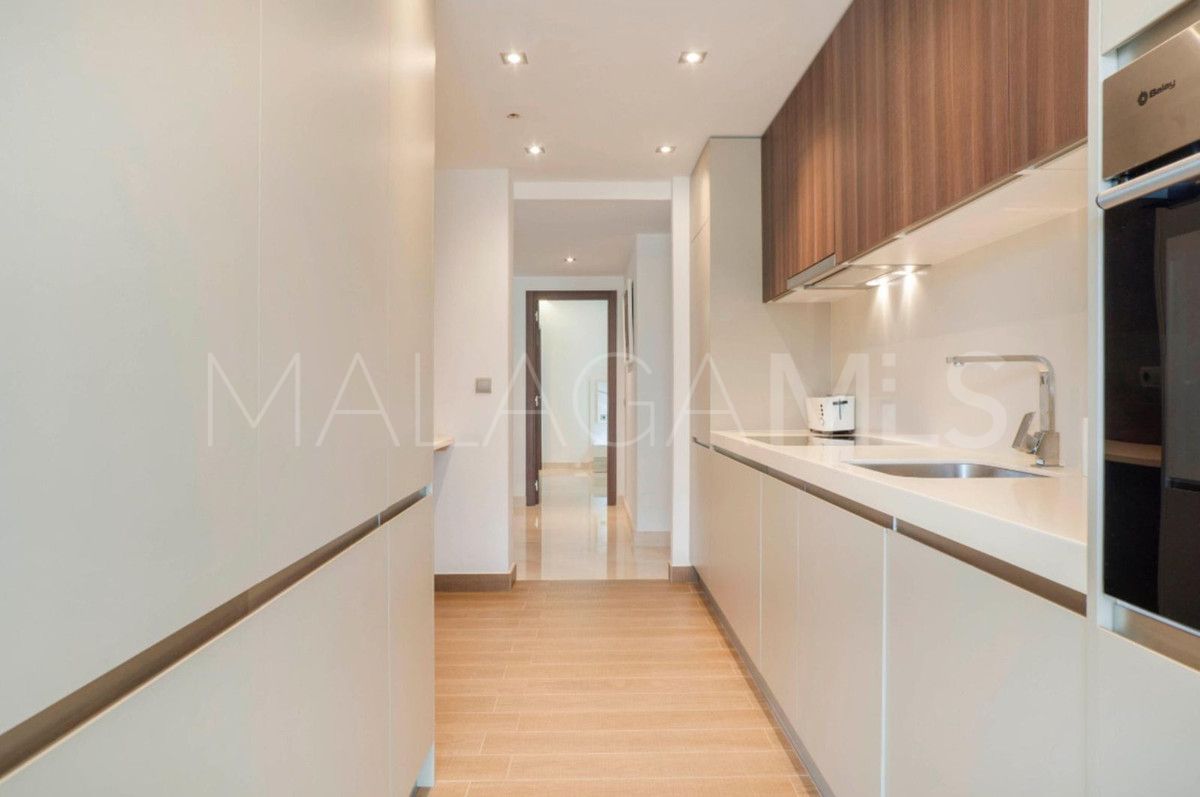 Buy apartamento with 3 bedrooms in San Pedro de Alcantara