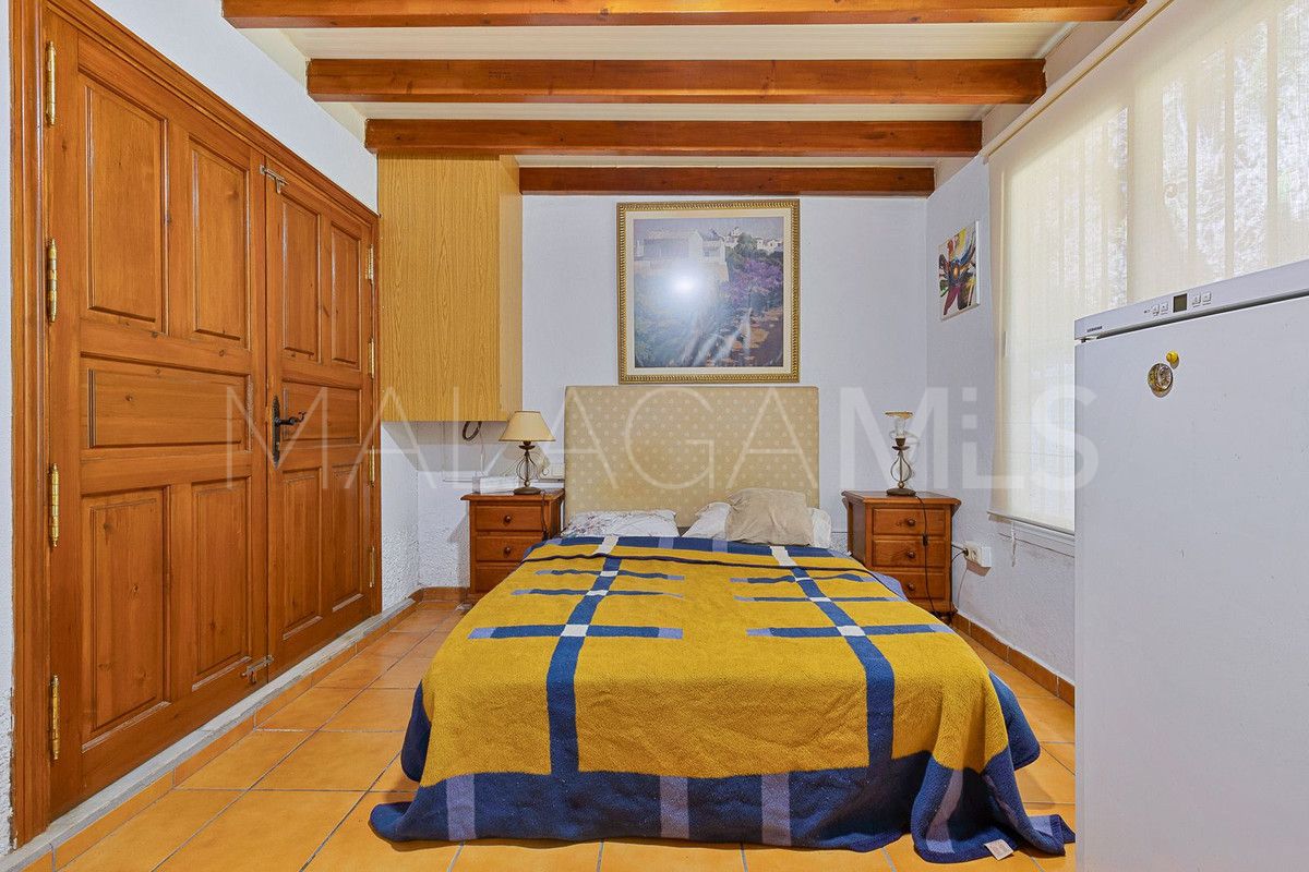 For sale San Pedro de Alcantara villa