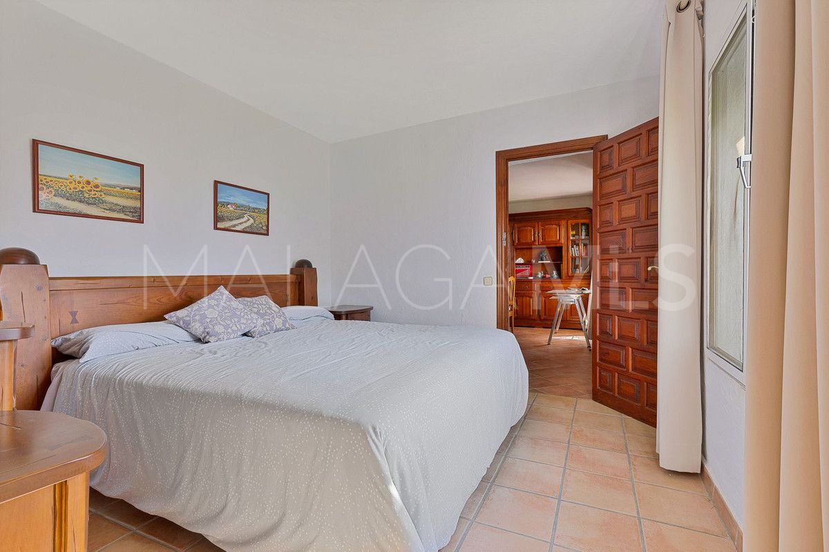 For sale San Pedro de Alcantara villa