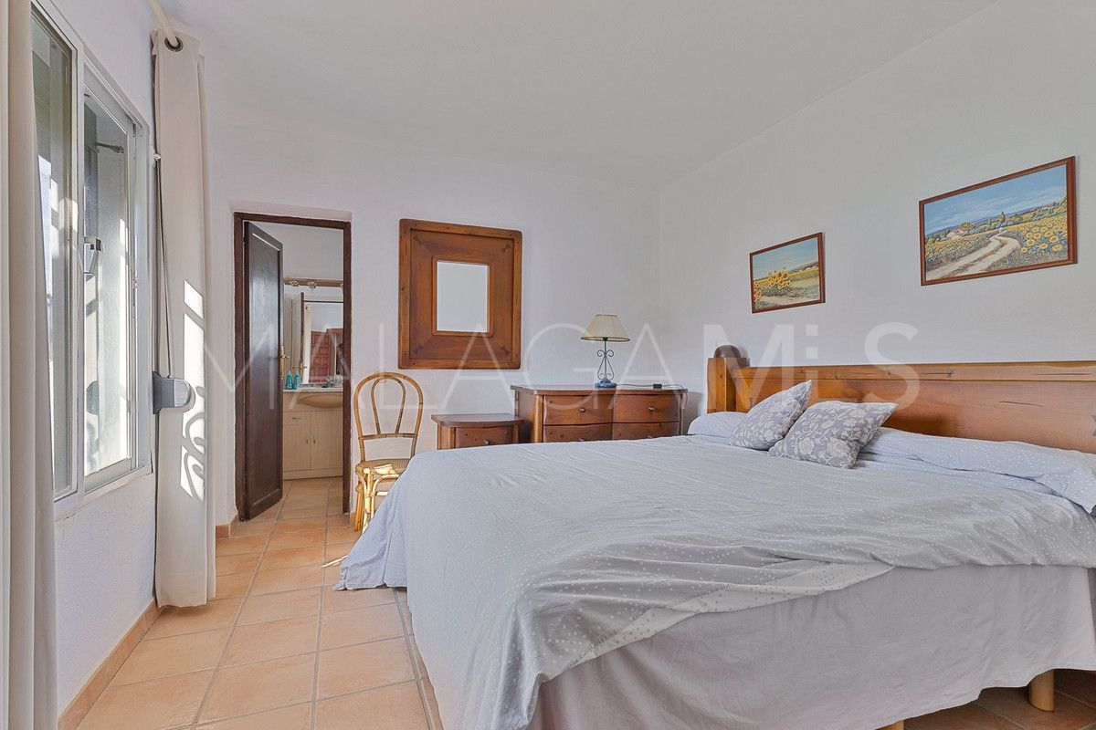 For sale San Pedro de Alcantara villa