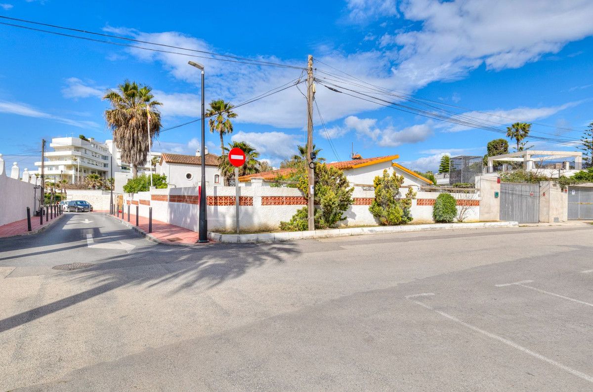For sale San Pedro de Alcantara villa